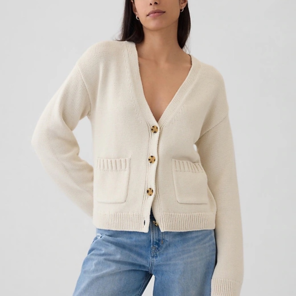 Gap pocket cardigan sweater